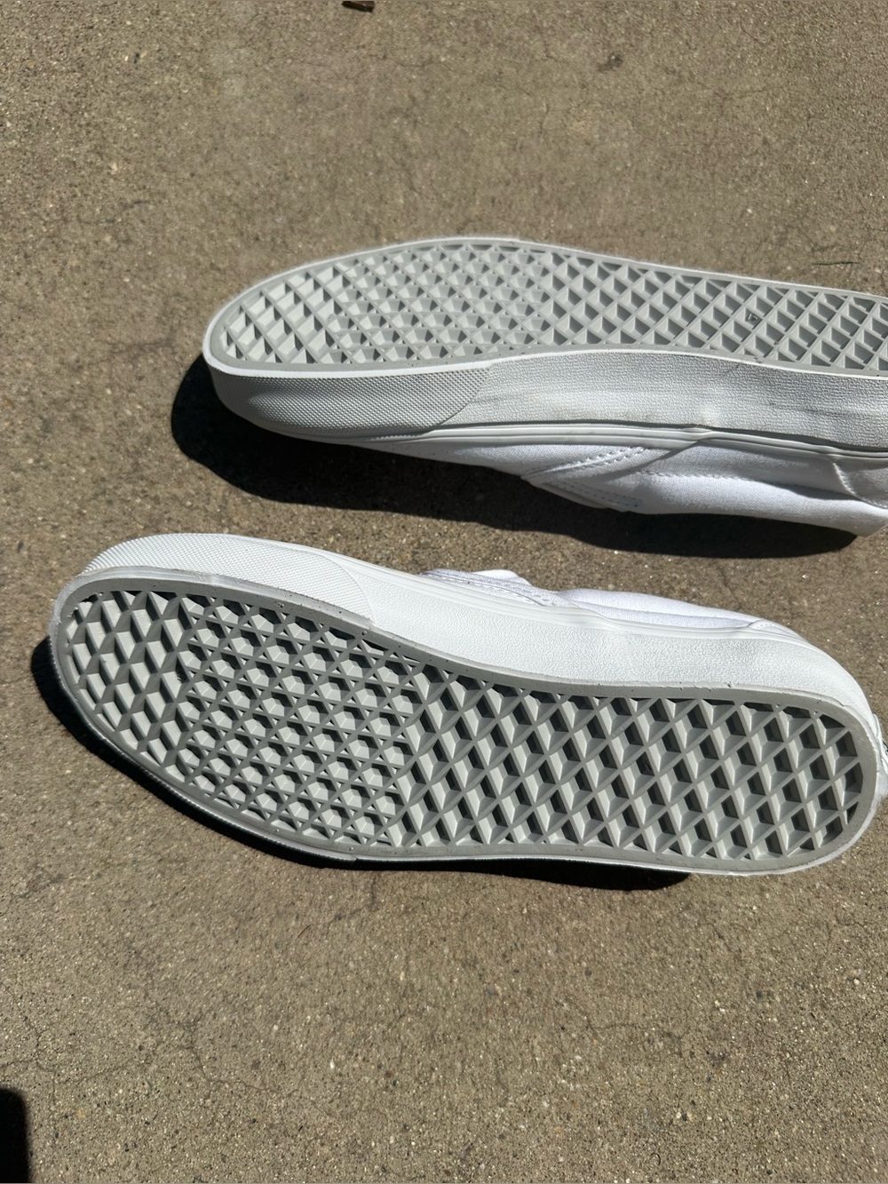 Vans Women’s Slip-Ons Size 7.5 - Picture 2 of 3